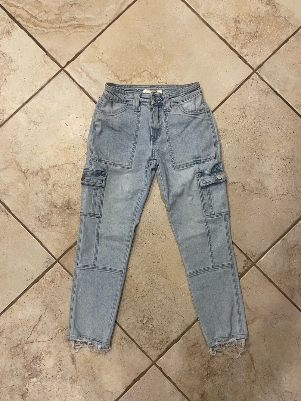 KanCan Light Blue Cargo Boyfriend Jeans with Frayed Hem Size 0/23